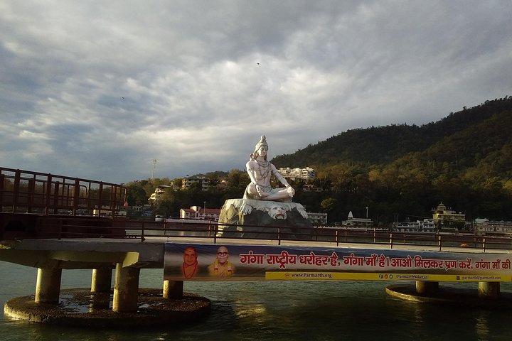 Rishikesh: Guided Walk to Ganga Aarti, Ashrams & Temples