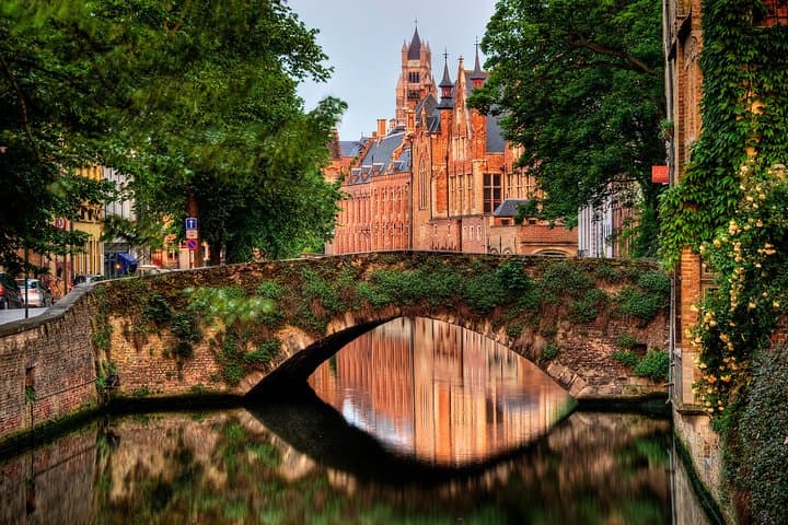 Private day trip to Antwerp and Bruges
