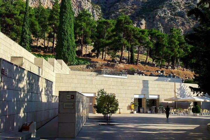 Private Delphi Daytrip from Athens