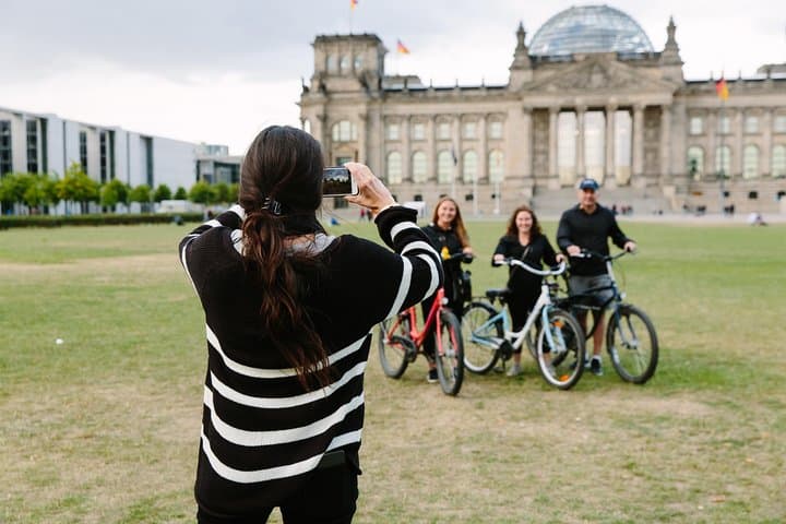 Berlin Highlights 3-Hour Bike Tour