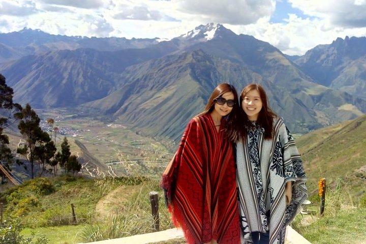 Sacred Valley Tour: Pisac, Ollantaytambo & Train Drop-off