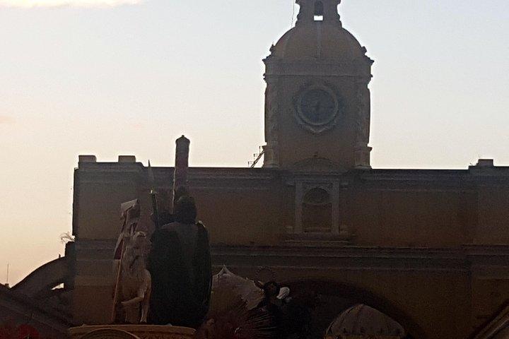 Antigua Sightseeing: Private Walking Tour Culture and History