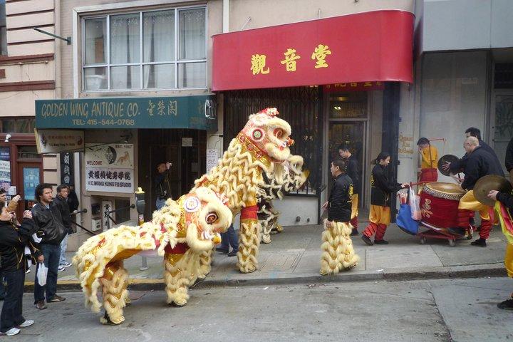 Chinatown Walking Tour: Food, History & Flavor