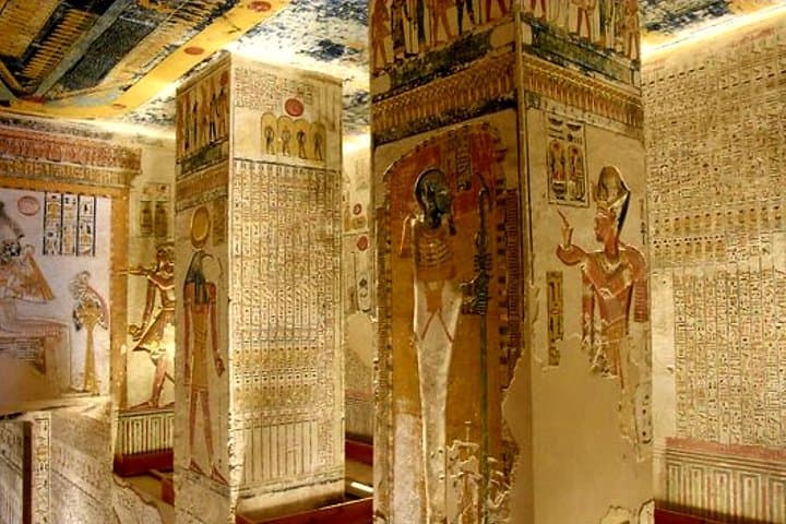 Private Tour from Luxor Airport to the Best Monuments of Luxor