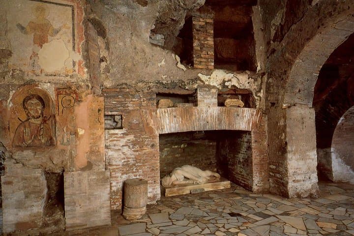 Hidden Gems & Rome Catacomb Semi Private Tour by golf cart
