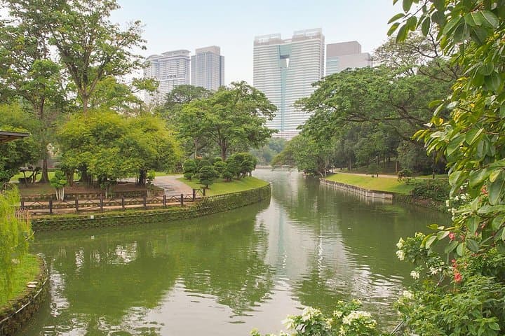 KLCC Lake of Symphony and The River Of Life Tour