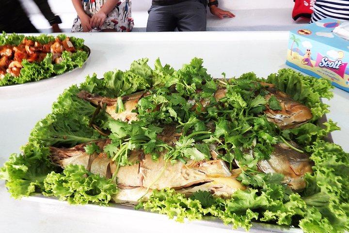 John Gray's Sea Canoeing Trip with Loy Kratong