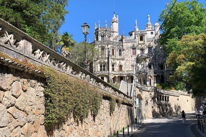 Private Tour Sintra Roca Cascais Palácio Pena and Quinta Regaleira