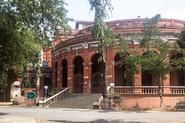 Private Chennai City Tour with Fort St George and Kapaleeshwarar Temple