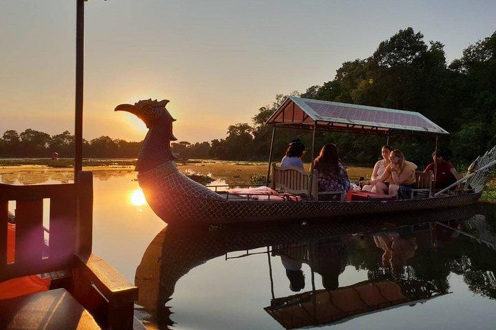 Angkor Sunset & Gondola Ride Jeep Tour / SUV Car Available