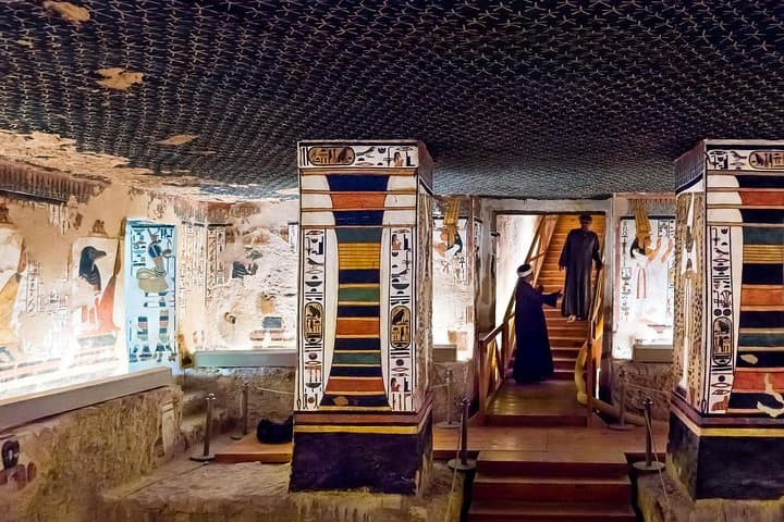 Tour To Temple Of Ramsseum, Queens Valley, And Deir El Madinah