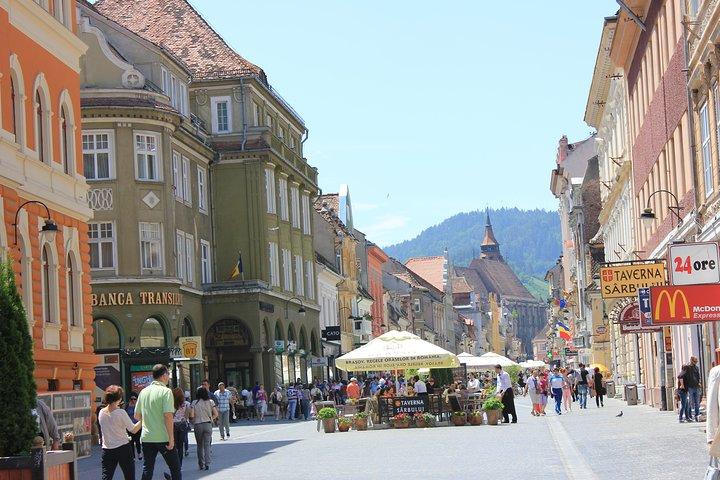 Guided visit in Spanish to the medieval center of Brasov (native Spanish guide).