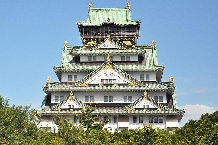 A Tour to Explore the Symbol of Osaka: Osaka Castle