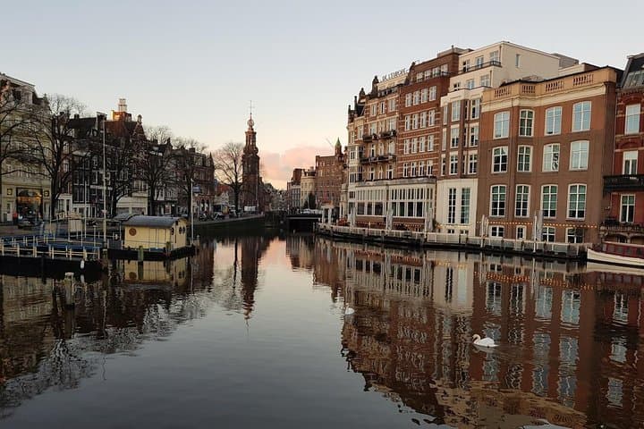 Amsterdam or Zaanse Schans private Schiphol airport layover tour