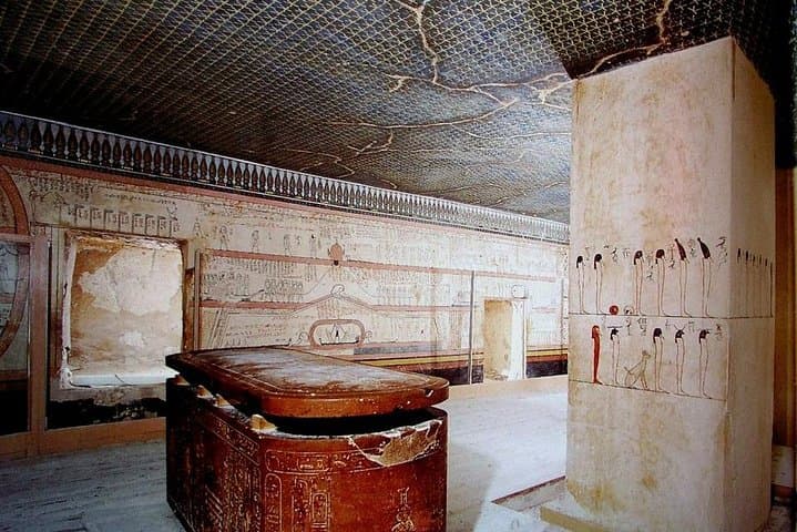 Private Luxor Guided Day Tour Valley of the Kings with Karank and Luxor Temples