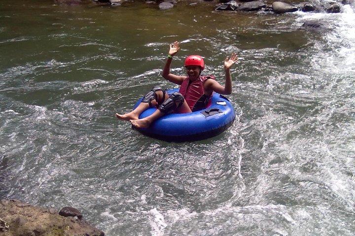 Arenal Volcano Combination Tour: Zipline, Tubing and Hot Springs
