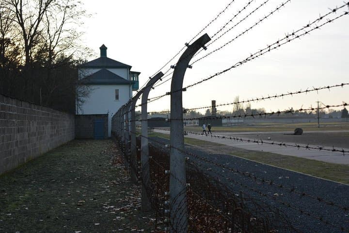 Private Tour to Sachsenhausen Concentration Camp Memorial (With Licensed Guide)