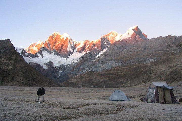 Huayhuash 8 Day Trek