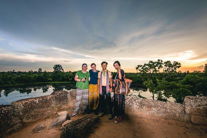 Angkor Sunset & Gondola Ride Jeep Tour / SUV Car Available