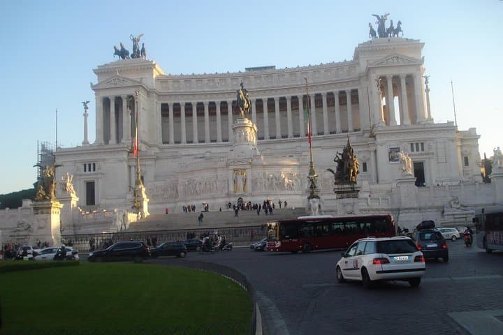 Rome to Civitavecchia port - Private Transfer