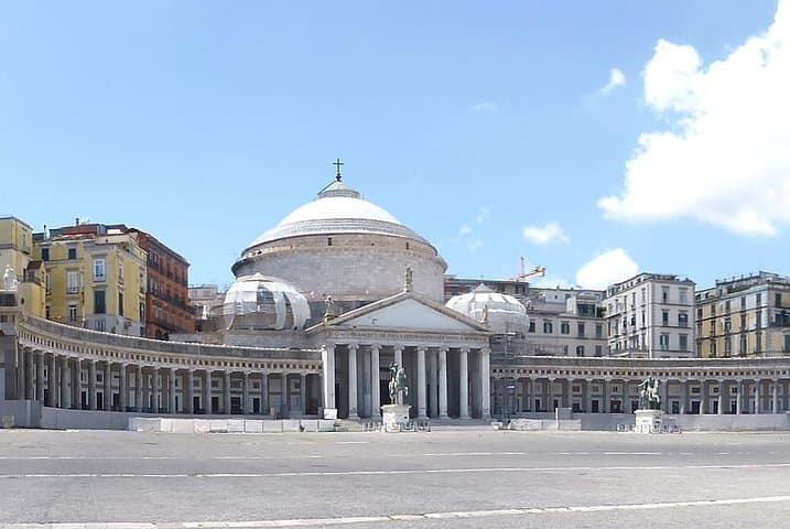 Naples City Tour – Historic Center Walk & Panoramic Drive