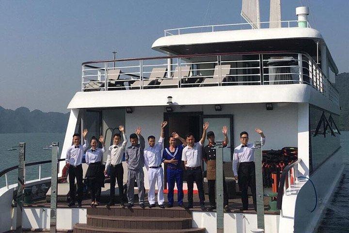 The Most Luxurious Ha Long Bay 1 Day Trip - Jadesails Cruise