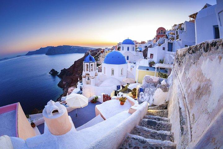 Santorini Island: Guided Tour From Heraklion Crete