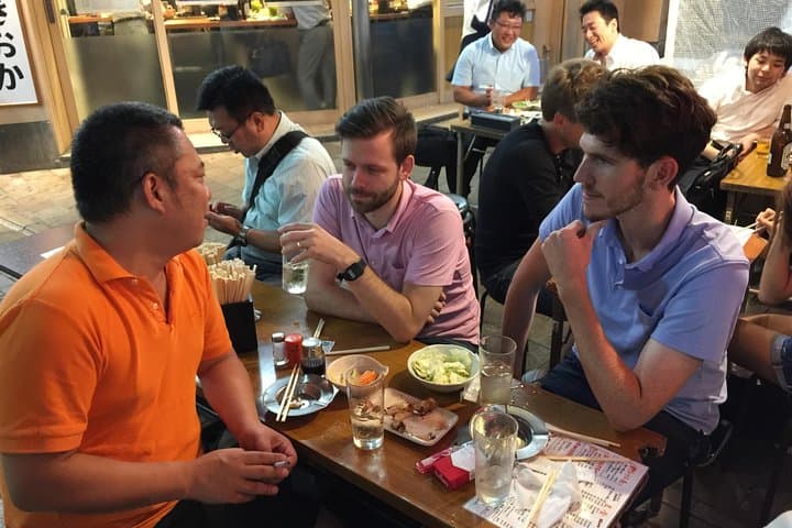 Private Tokyo Local Food and Drink Tour with a Bar Hopping Master