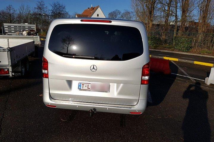 Luxury Minivan from Brussels airport to the city of Bruges