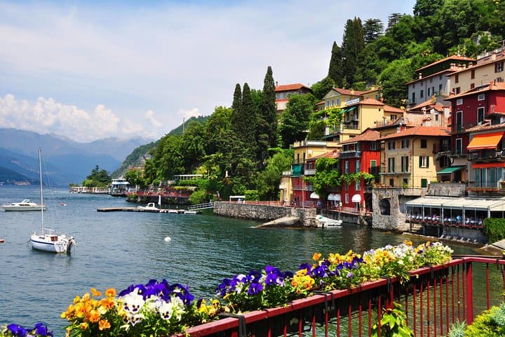Bellagio & Varenna Boat Experience:Lake Tour & Tasting Lunch