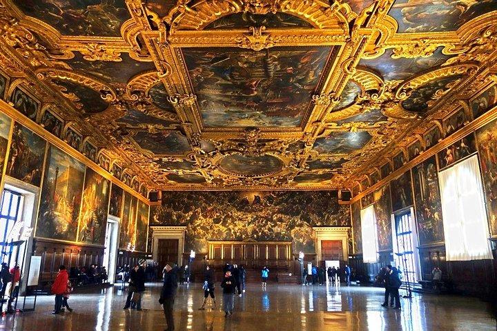 Morning Venice Walking Tour plus Doge's Palace Guided Visit
