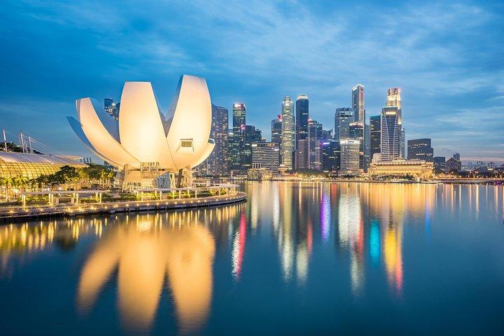 Discover Tiong Bahru Singapore - Private & Custom Walking Tour