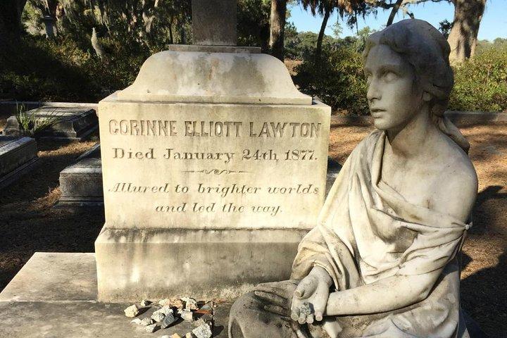 Bonaventure Cemetery Walking Tour with Transportation
