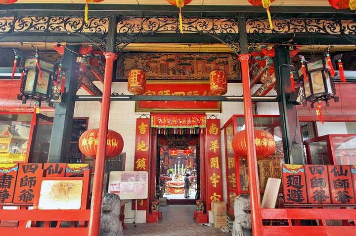 Kuala Lumpur City Tour & Batu Caves Tour Experience(5hours)