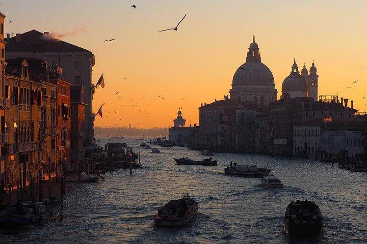Private Tour: Venice Grand Canal Evening Boat Tour