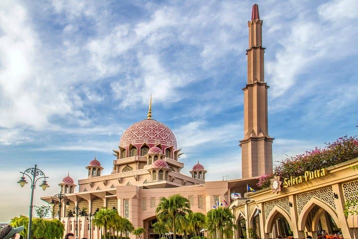 Putrajaya, Batu Caves & Kuala Lumpur City Full-Day (10-Hrs)