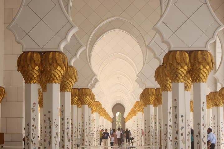 Abu Dhabi City Tour from Dubai - Full-Day Tour