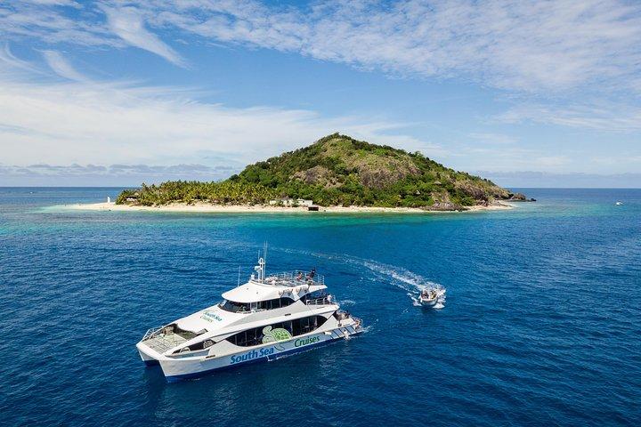 Yasawa Islands Explorer Cruise with Lunch