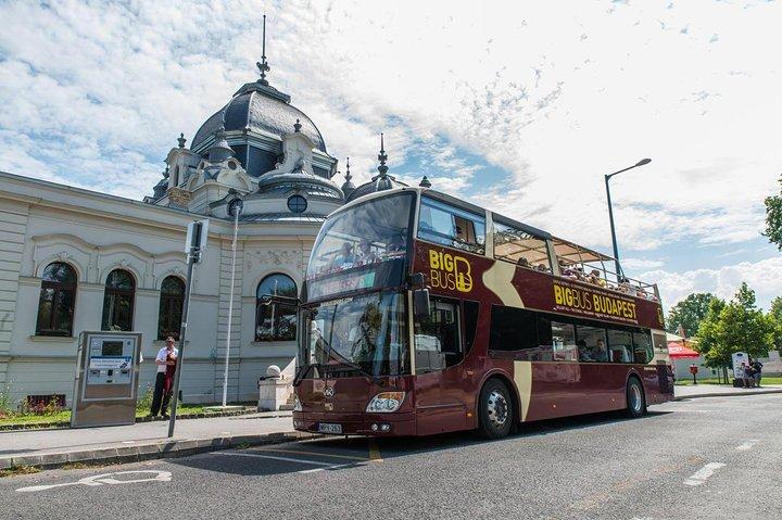 Big Bus Budapest Hop-On Hop-Off Bus and Walking Tour