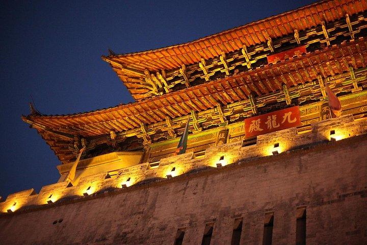 Private Walking Tour of Luoyang Ancient Culture Street and Luoyi Old Town