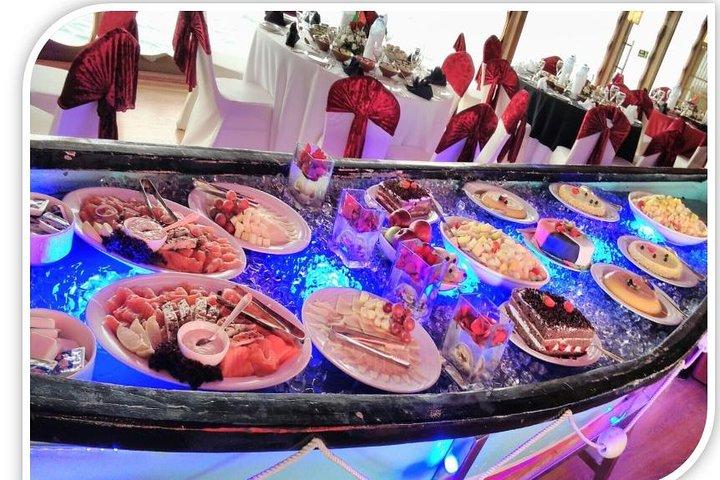 Dubai New Year's Eve Celebration: Deluxe Creek Dinner Cruise