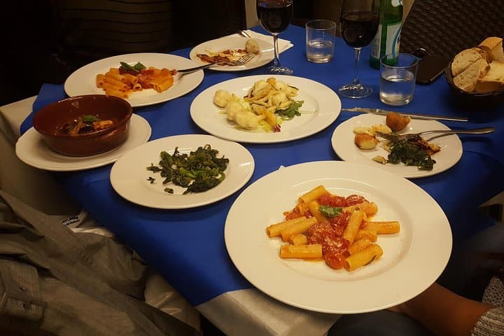 Naples by Night Food and Wine Tasting with Sightseeing Guided Tour