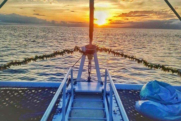 Maui Premium Sunset Dinner Cruise from Ka’anapali Beach