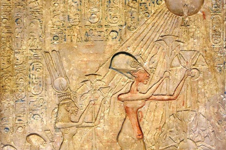 Private Full Day Tours to Pyramids, Sphinx, & Egyptian Antiquities Museum