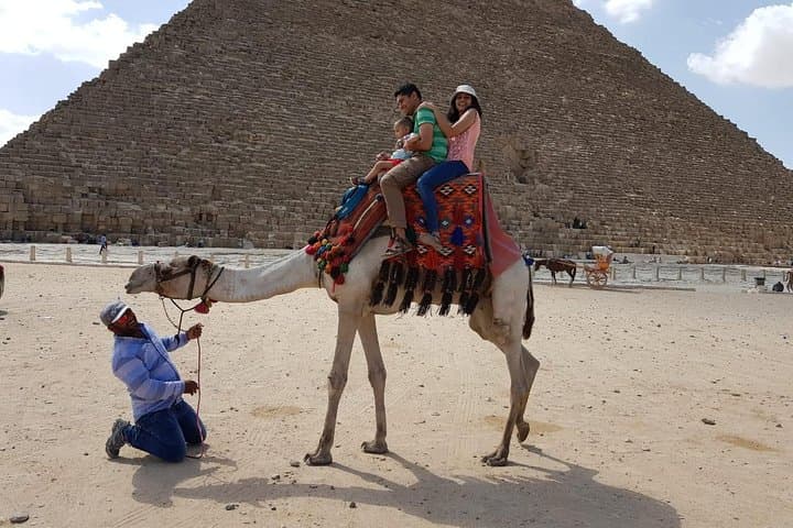 Customizable Cairo Sightseeing: Private Tour with Lunch