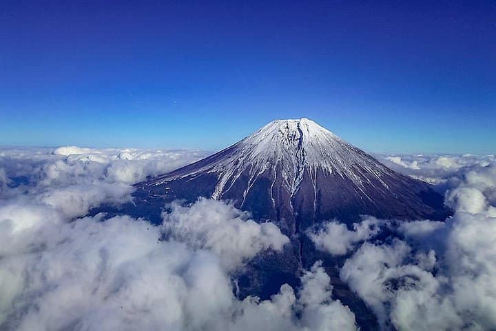 Mt. Fuji + Kamakura Helicopter Private Tour (90-Min)