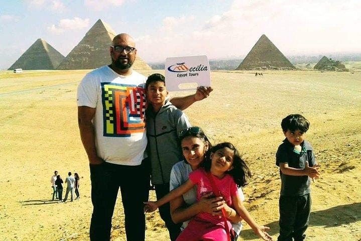 Full Day Private Guided Tours to Pyramids & Sphinx