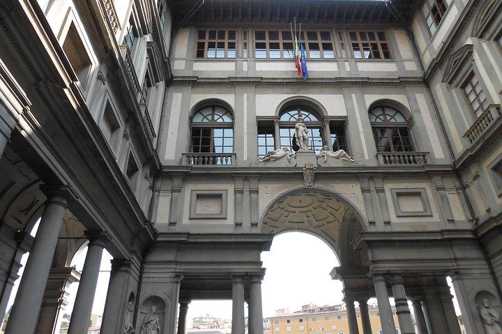 Uffizi Masterclass with Art Expert in Florence