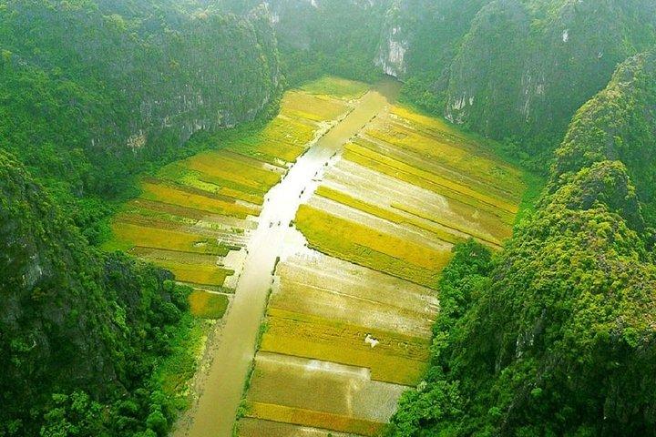 Luxury Hoa Lu - Tam Coc - Mua Cave 1 Day Tour - By Limousine & Small Group