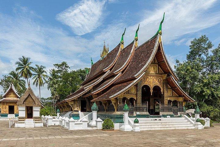 Small Group Half Day Luang Prabang city tour